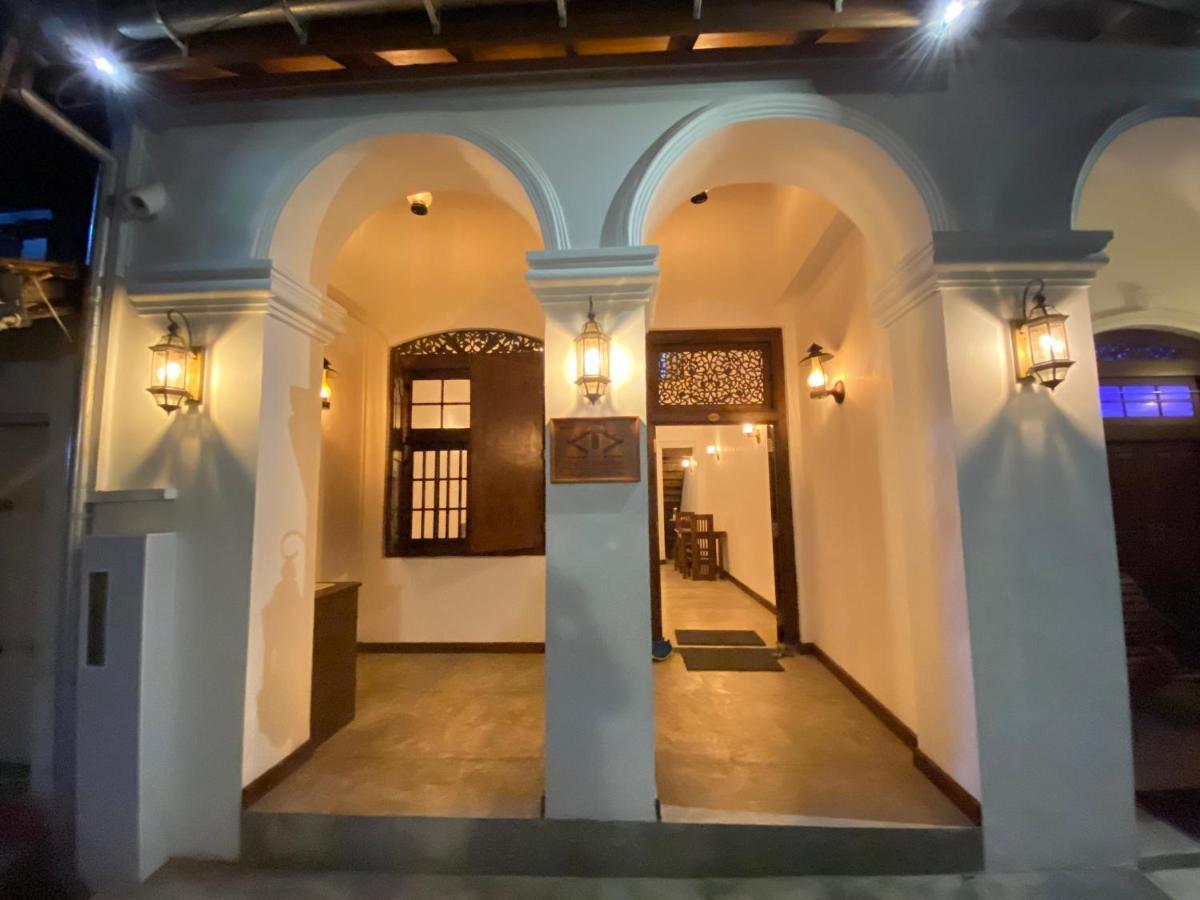 Bed and Breakfast The Dutch Boutique Galle Esterno foto