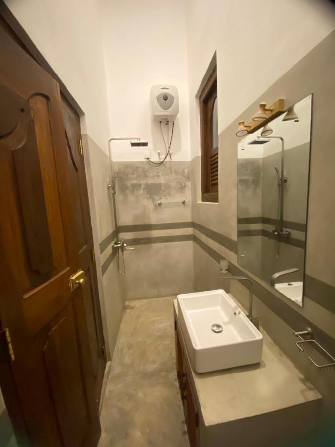 Bed and Breakfast The Dutch Boutique Galle Esterno foto