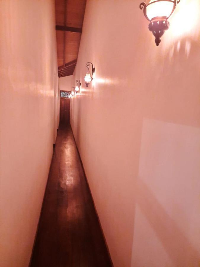 Bed and Breakfast The Dutch Boutique Galle Esterno foto