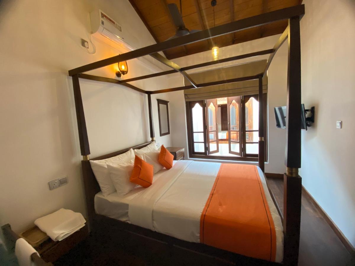 Bed and Breakfast The Dutch Boutique Galle Esterno foto
