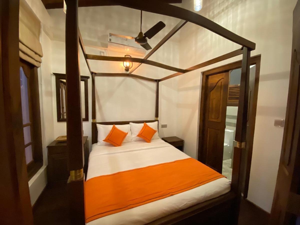 Bed and Breakfast The Dutch Boutique Galle Esterno foto