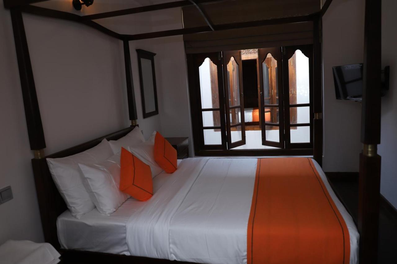 Bed and Breakfast The Dutch Boutique Galle Esterno foto
